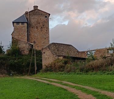 Montegut Bed & Breakfast | Chateau Montegut Logis Rustique des Pyrénées