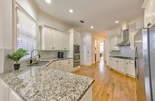 Cliftondale House | Chateau Willine 7 Bedrooms Mansion