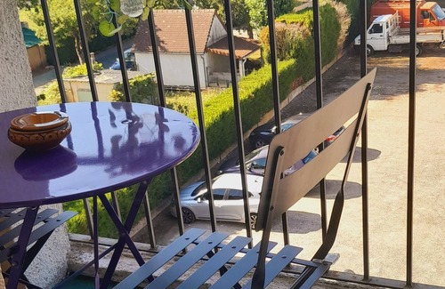 Chateauroux Apartment | Chateauroux: beautiful apartment with balcony