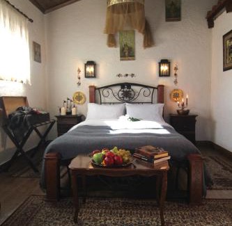 Agkistro Hotel | Chateaux Constantin Agistro