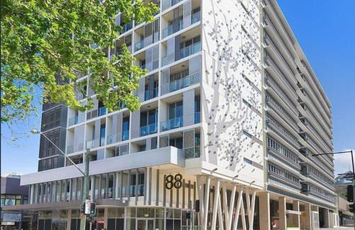 Chatswood CBD Apartment | Chatswood walk to Train Station Shopping center