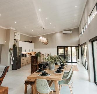 Marloth Park Villa | Chawal stays @ Leguan