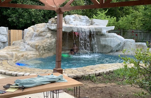 Rio Vista House | Cheatham Pool House San Marcos
