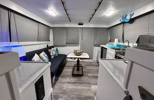 Marathon Boat Rental | CheCheboat