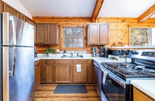 Townsend Cabin | Check out Mossy Fern! A Cozy Cabin in the Woods in Townsend, TN.