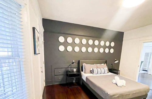 View Park-Windsor Hills House | Cheerful 2-bedroom home
