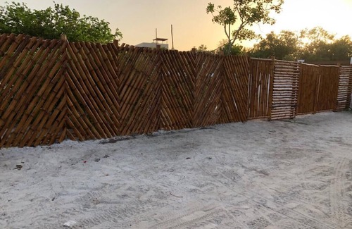 Downtown Holbox Villa | Cheerful 1 bedroom house w/pool and much more!
