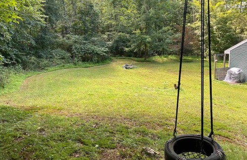 East Stroudsburg House | Cheerful 2 bedroom home near Shawnee with firepit