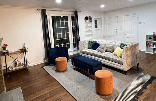 Shaker Heights House | Cheerful 2-bedroom residential home! 25 mins from downtown Cleveland