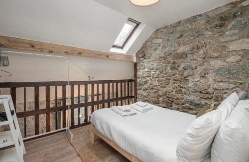Dolgellau House | Cheerful 2 bedroom cottage with garden