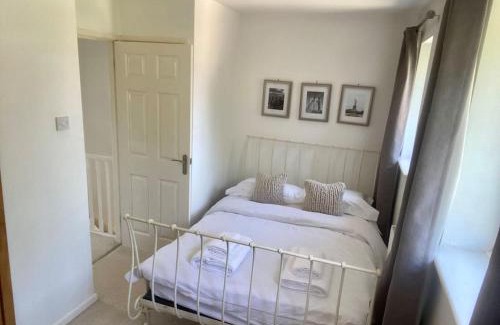 Chester House | Cheerful 2-bedroom home with free parking