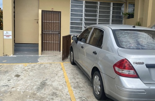 Rio Hondo Apartment | Cheerful 2br/1bath/pkg/pet free/ac/Disney Plus/Netflix