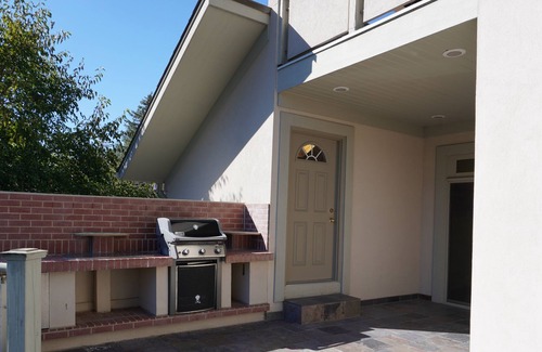 Pistakee Highlands House | Cheerful 3 bedroom home on channel