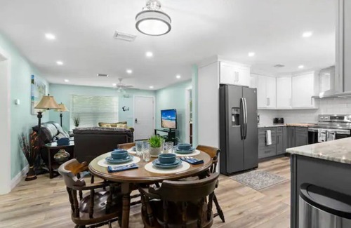 Florida Ridge House | Cheerful 3-Bedroom Vacation Home with Free Parking