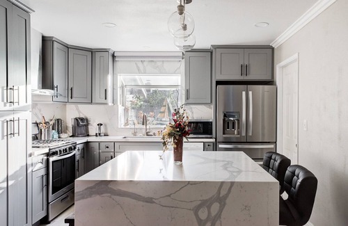Huntington Beach Villa | Cheerful 4-bedroom 3 bath villa with hot tub