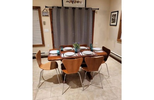 Lanesville House | Cheerful 4-bedroom home perfectly located