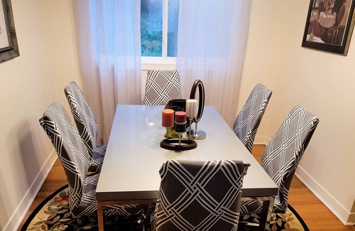 Dartmouth House | Cheerful 4 bedroom house sleep 8