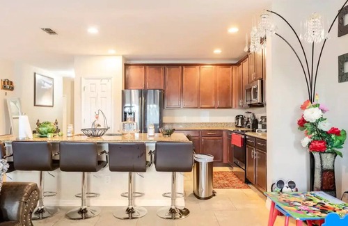 Marbella House | Cheerful 4-Bedroom Home, close to Disney