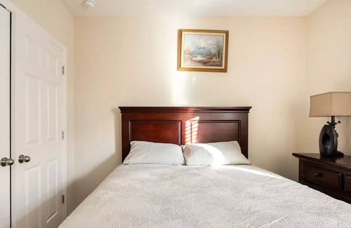Marbella House | Cheerful 4-Bedroom Home, close to Disney