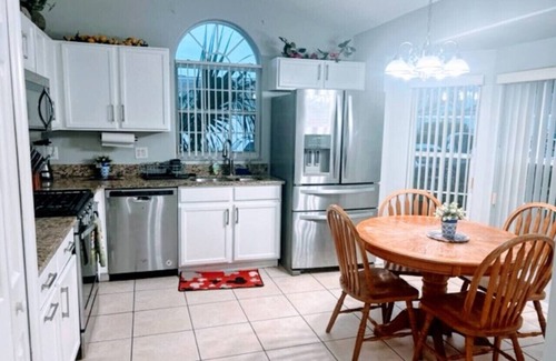 Indian Point House | Cheerful 4-Bedroom Home with Pool