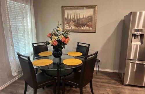 Collin County House | Cheerful 4-bedroom home with free parking garage.