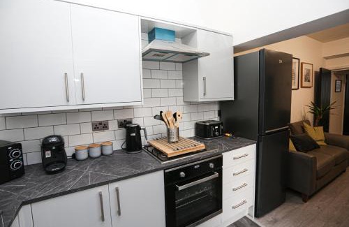 Sheffield Apartment | Cheerful 4-bedroom home in Sheffield