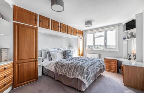 Bickley House | Cheerful 4 bedroom home with lovely garden