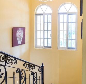 Mezcales House | Cheerful 4 Bedroom house with Swimming Pool