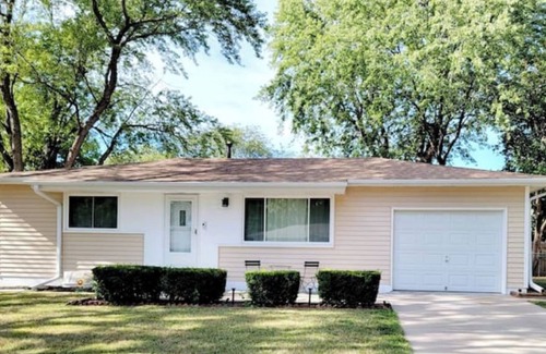 Lincoln House | Cheerful 4 room house