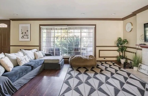 Rowland Heights House | Cheerful 5BD Villa with Pool