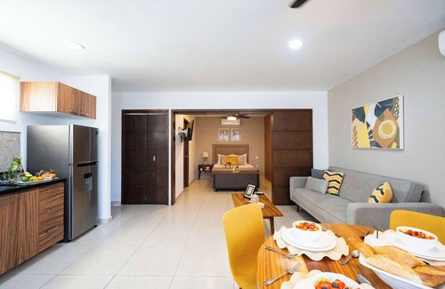Diaz Ordaz Apartment | Cheerful Condo, Mountainview Roof and Lounge