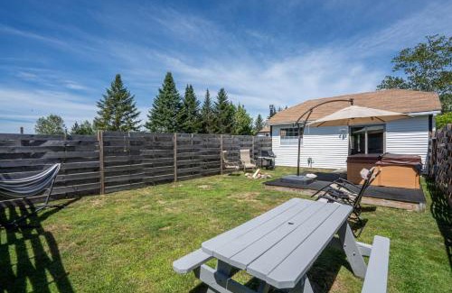 Twin Mountain House | Cheerful Cottage Close to Franconia Notch #4