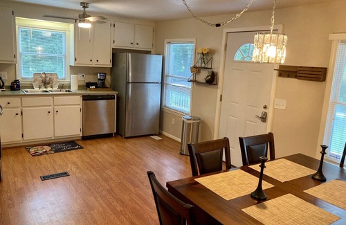 Fair Play Cottage | Cheerful cottage on a lake, Covered Dock, 3BD, 2BA