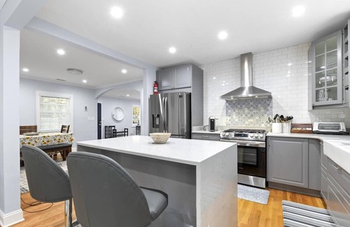 Lavista Park House | Cheerful , fully renovated home , close to everything