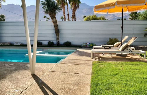 Sunmor House | Cheerful mid-century home w/private pool, spa, firepit & mountain views
