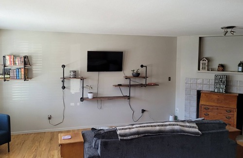 Cheyenne Meadows House | Cheerful Mountain View Townhome