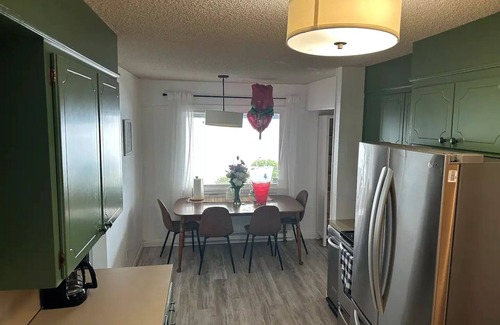 Lacey Cabin | Cheerful ocean front 3 bedroom cabin