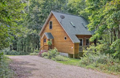 Rockbridge House | Cheerful Two Bdrm Cabin with Hot Tub & Pet Friendly