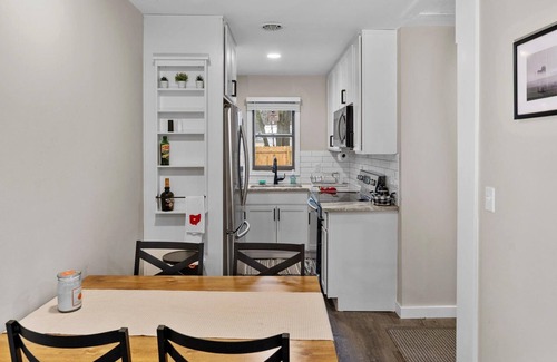 Lakeview House | Cheerful Two Bedroom Indian Lake Retreat!