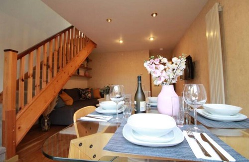 Littlemore House | Cheerful Two-Bedroom Residential Home