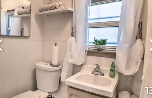 Wilkes-Barre House | Cheerful 3bedroom house with fireplace 🔥