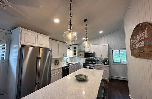 Amery House | Cheers to Blue Skies! - Waterfront on Lake Wapogasset & Bear Trap Lake