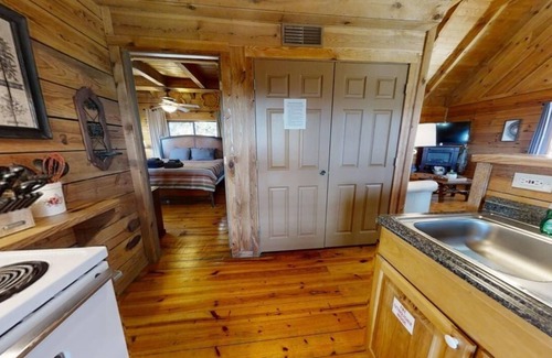 Townsend Cabin | Chelle's Sanctuary 2 Bedroom Cabin by RedAwning