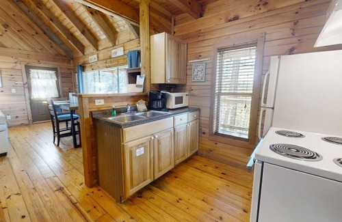 Townsend Cabin | Chelle's Sanctuary