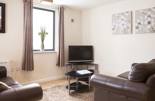 Cheltenham Apartment | Cheltenham Plaza