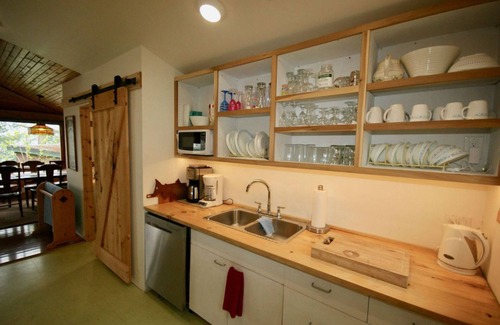 Selwyn Cottage | Chemong Lake House