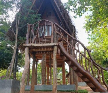 Habarana Ski Chalet | Chena Hut Habarana