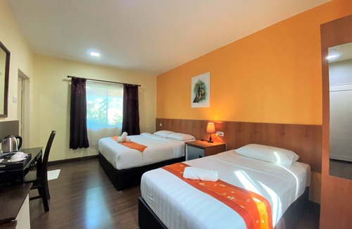 Lubok Buaya Hotel | Chenang Inn