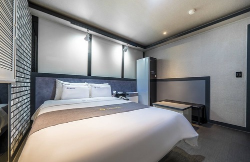 Cheonan Hotel | Cheonan E