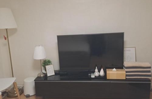 Cheongdam Apartment | Cheongdam x K-Star Road, 강남구청역 도보 8분! 청담역 도보 9분!